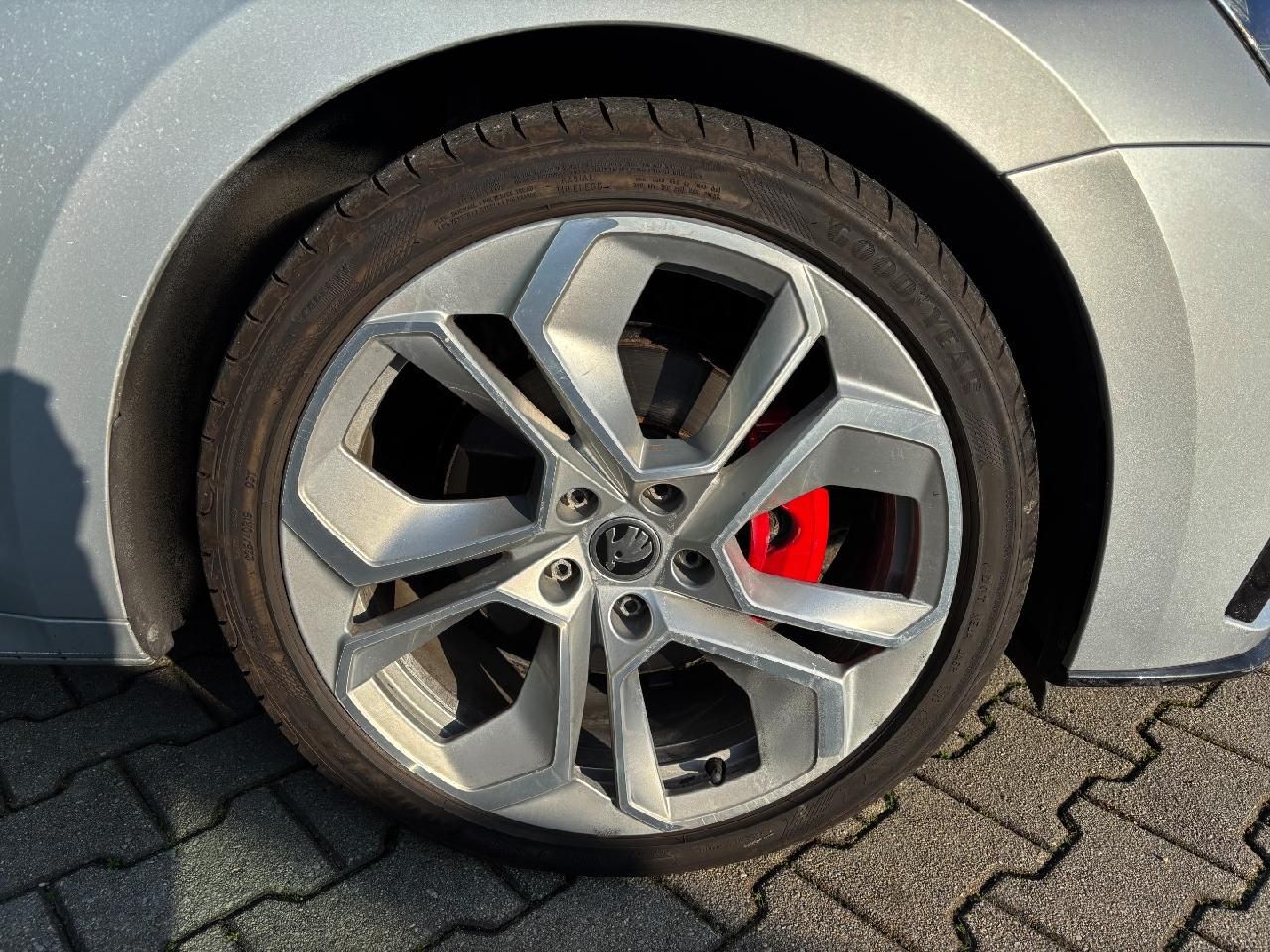 Skoda Octavia KB RS 2.0 TDI DSG - Samsaru's Car Outlet