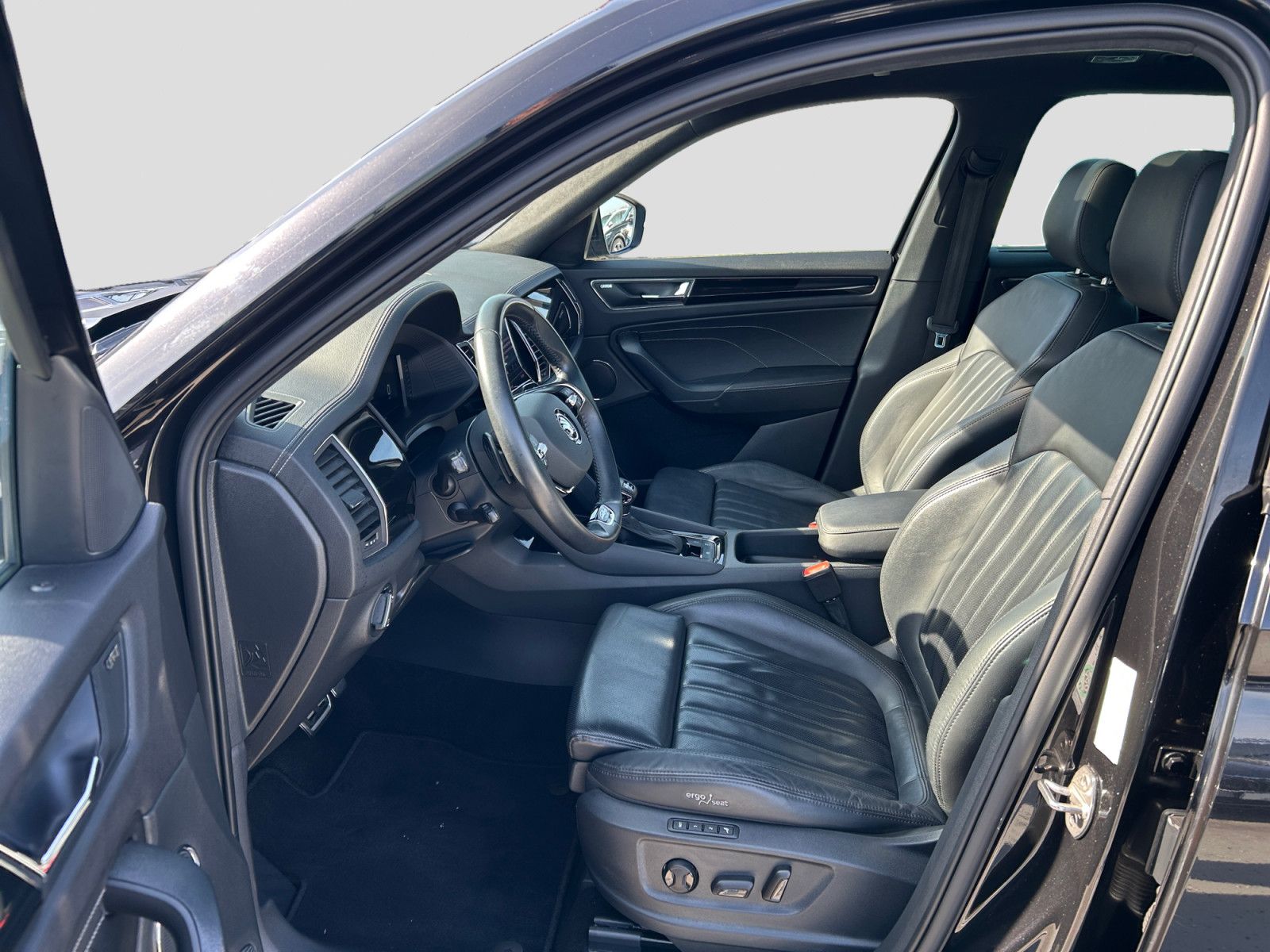 Skoda Kodiaq 2.0TDI DSG 4x4 L&K Matrix AHK Standh 360°