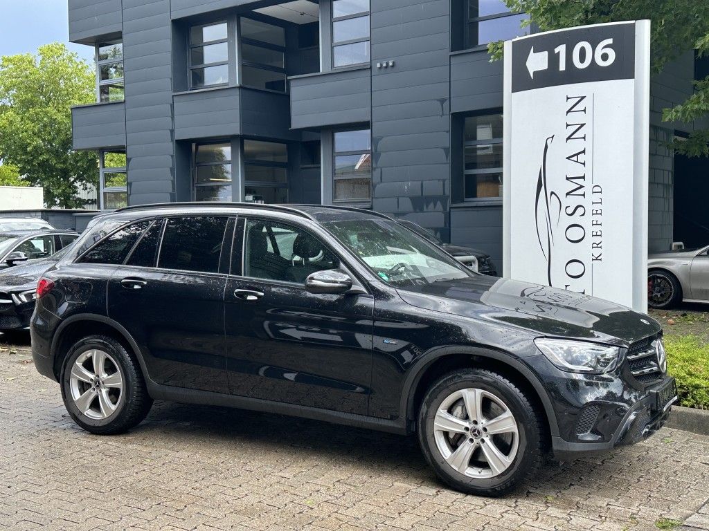 Mercedes-Benz GLC 300 e 4Matic - Samsaru's Car Outlet