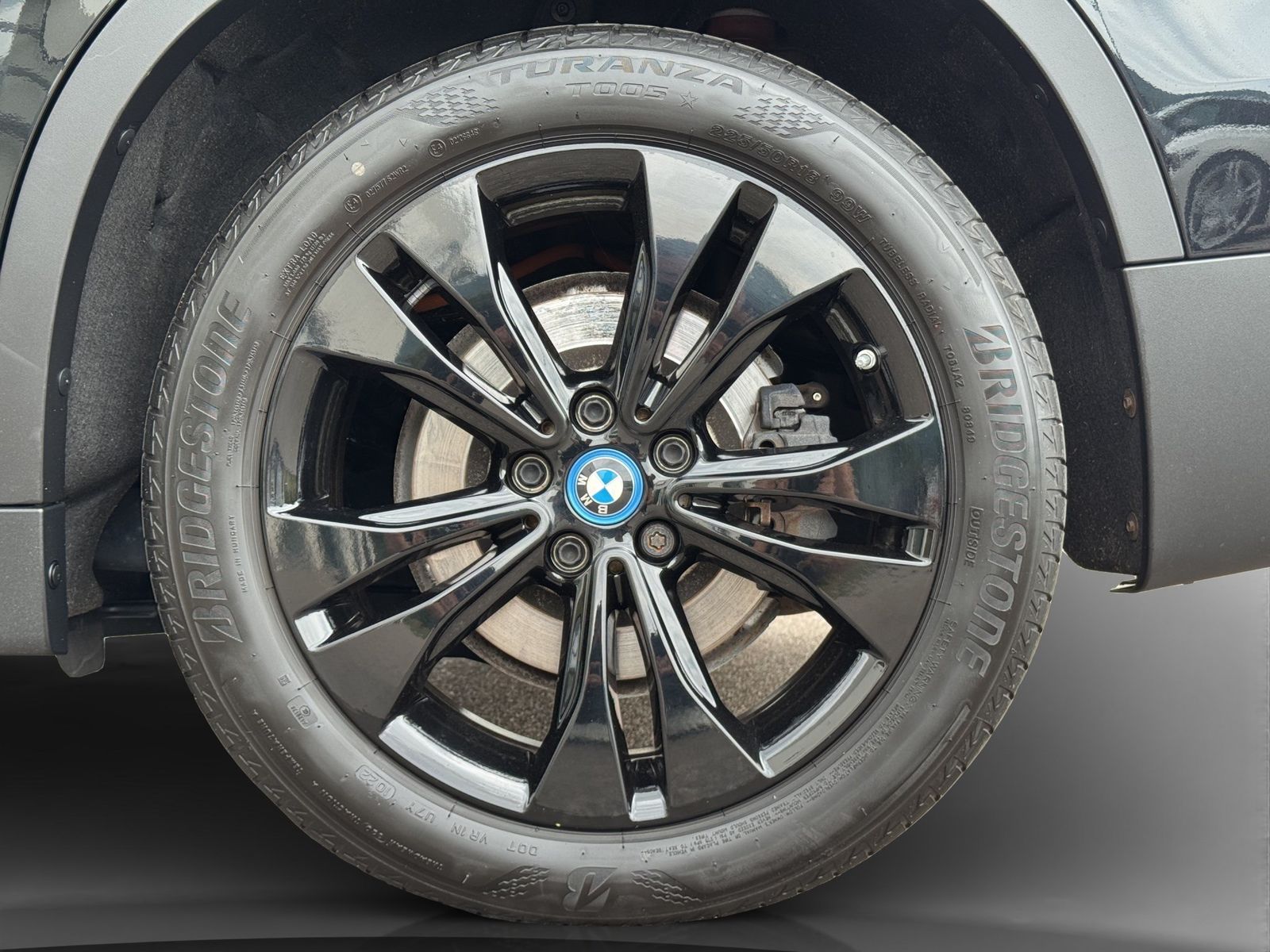 BMW X1 xDrive25e Sport Line - Samsaru's Car Outlet