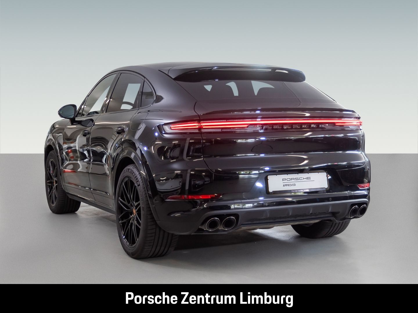Porsche Cayenne E-Hybrid Coupe Black Edition Burmester
