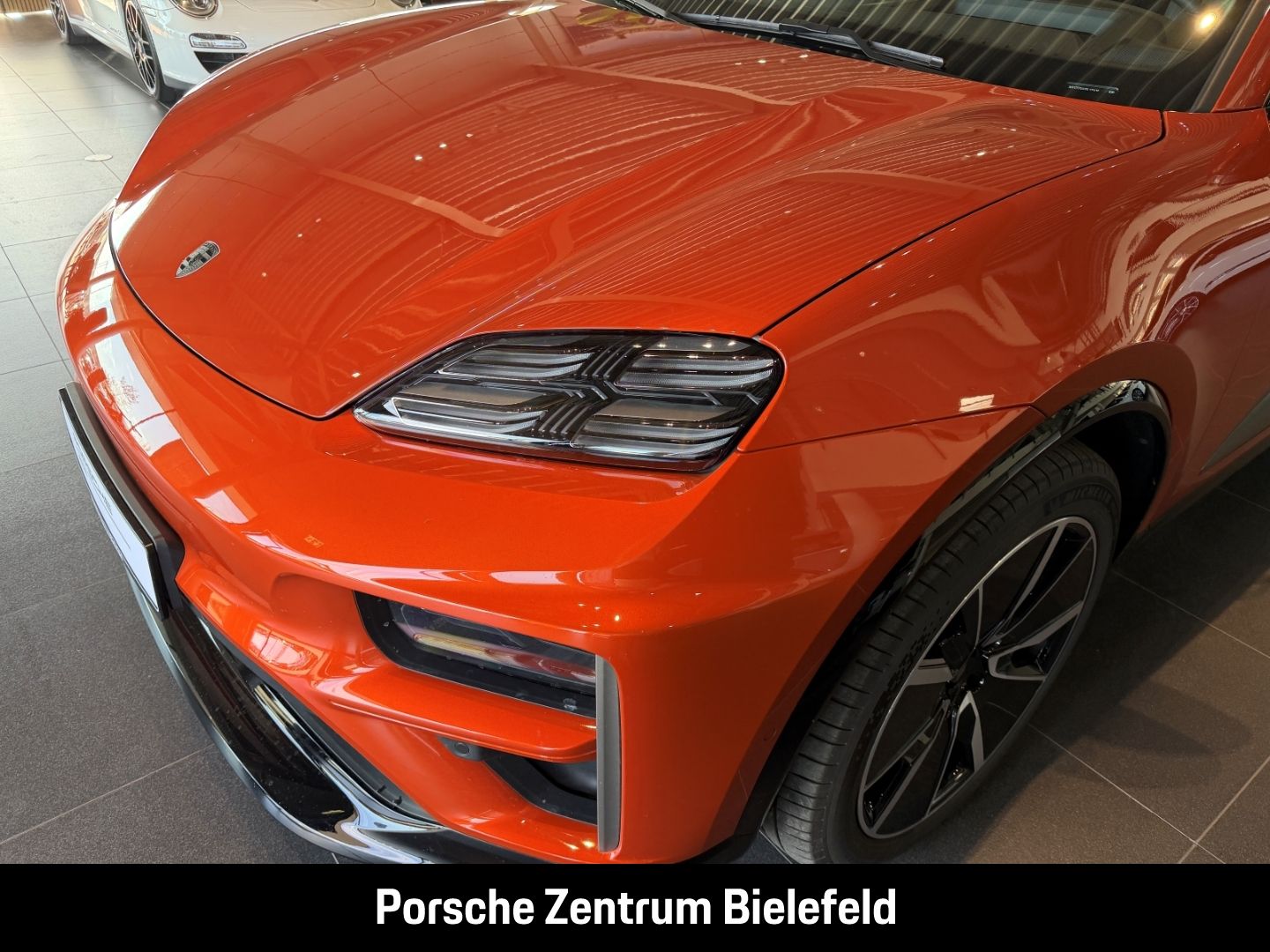 Porsche Macan Turbo HA-Lenkung InnoDrive Surround-View