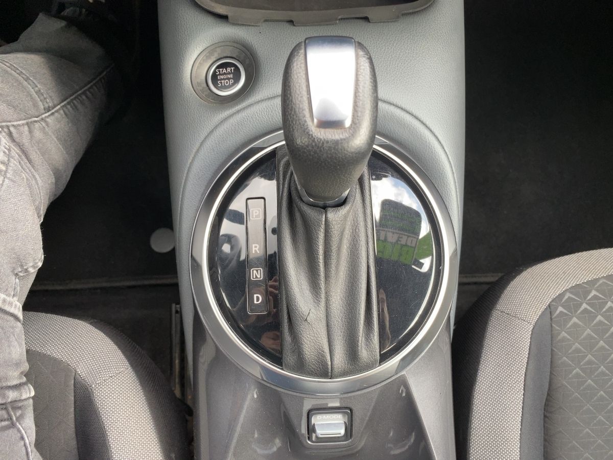 Nissan Juke DCT N-Connecta - Samsaru's Car Outlet