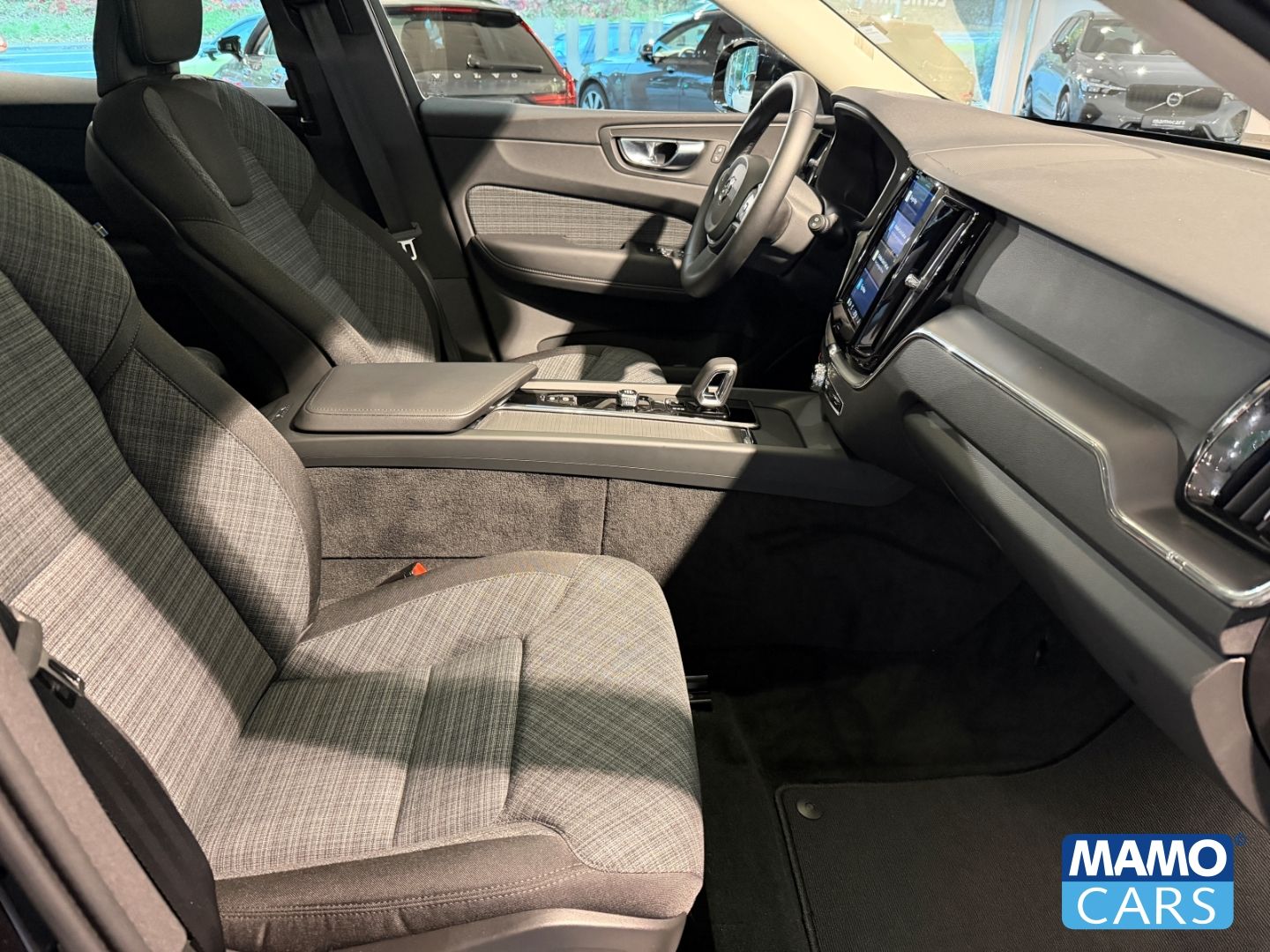 Volvo XC60 T6 AWD Core Recharge  AHK/CAM/PANO/STHZ/LHZ