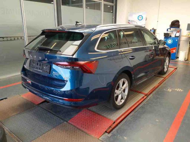 Skoda Octavia Combi iV 1.4 electricTSI DSG Style Leder