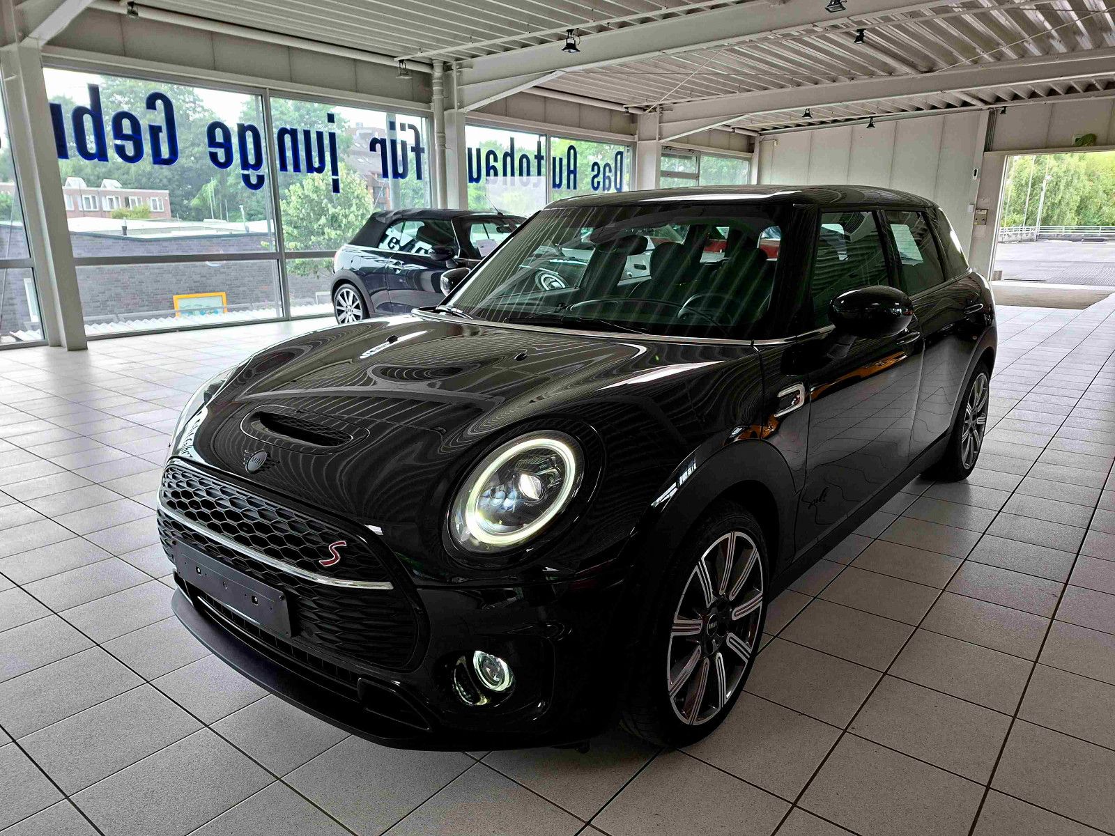 MINI Cooper S Clubman ALL4 - Samsaru's Car Outlet