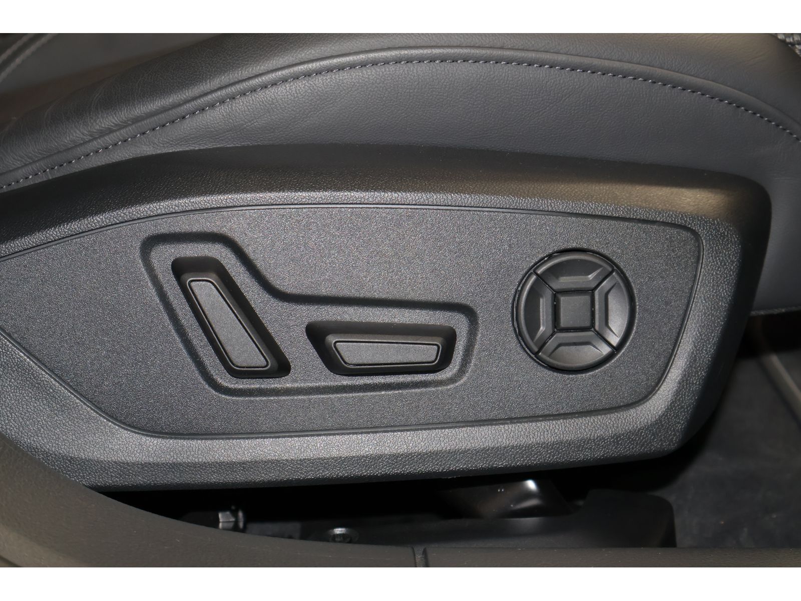 Audi A6 Avant 50 TFSI e quattro sport S-Line B&O*Matr