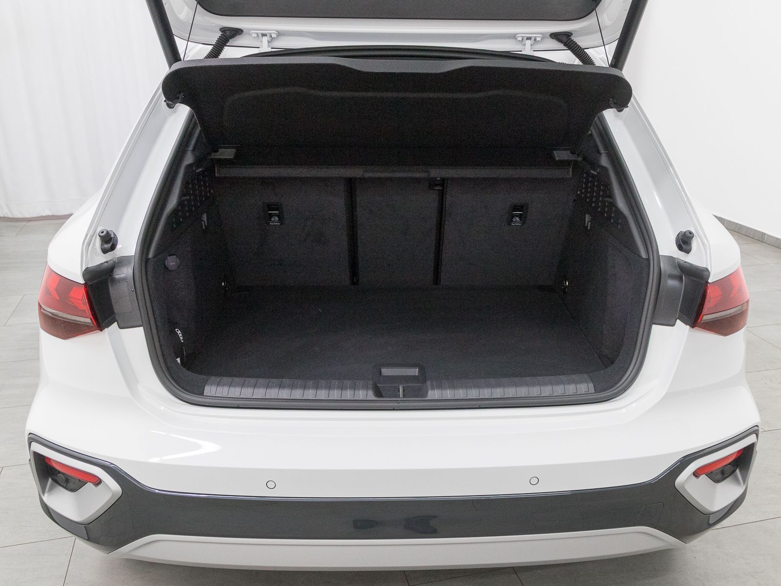 Audi A3 allstreet 35 TDI S LINE - Samsaru's Car Outlet