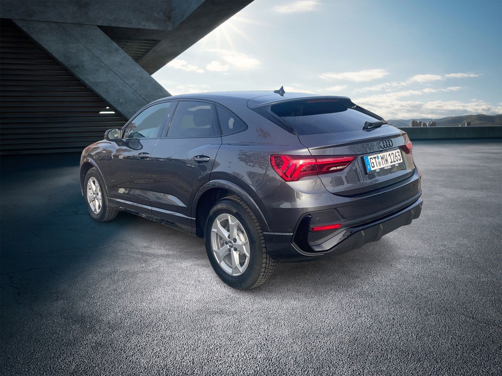 Audi Q3 Sportback 40TFSI S-Line Matrix|AHK|Pano