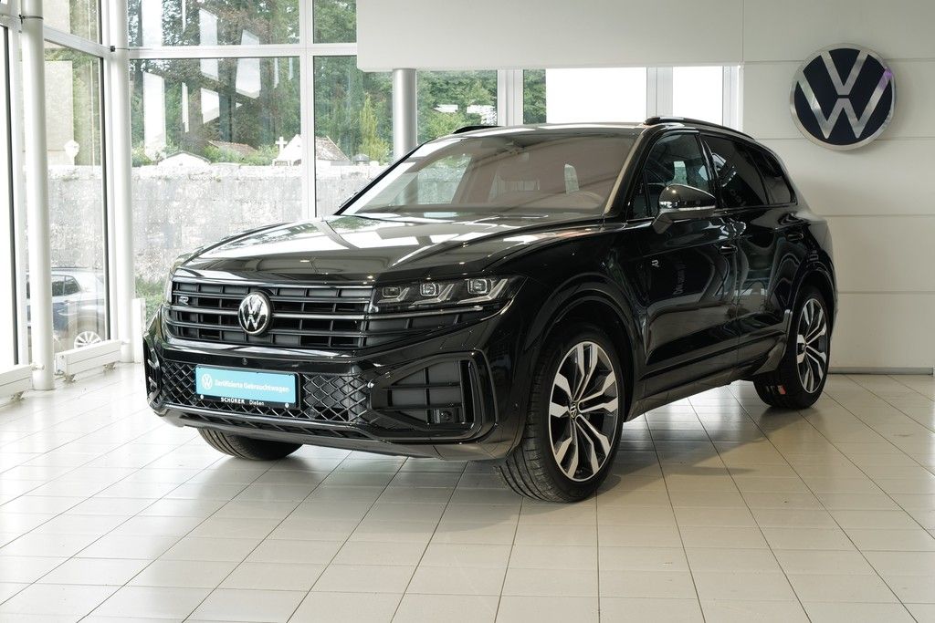 Volkswagen Touareg 3.0TDI R-Line BlackStyle Pano 360° Dynau