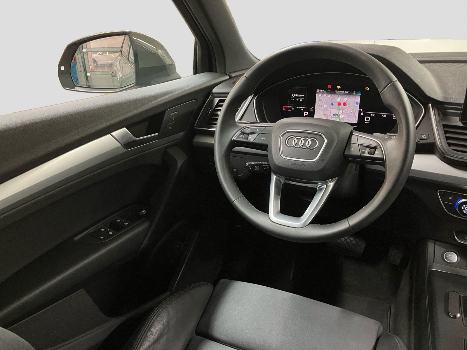 Audi Q5 40 TDI quattro S line - Samsaru's Car Outlet