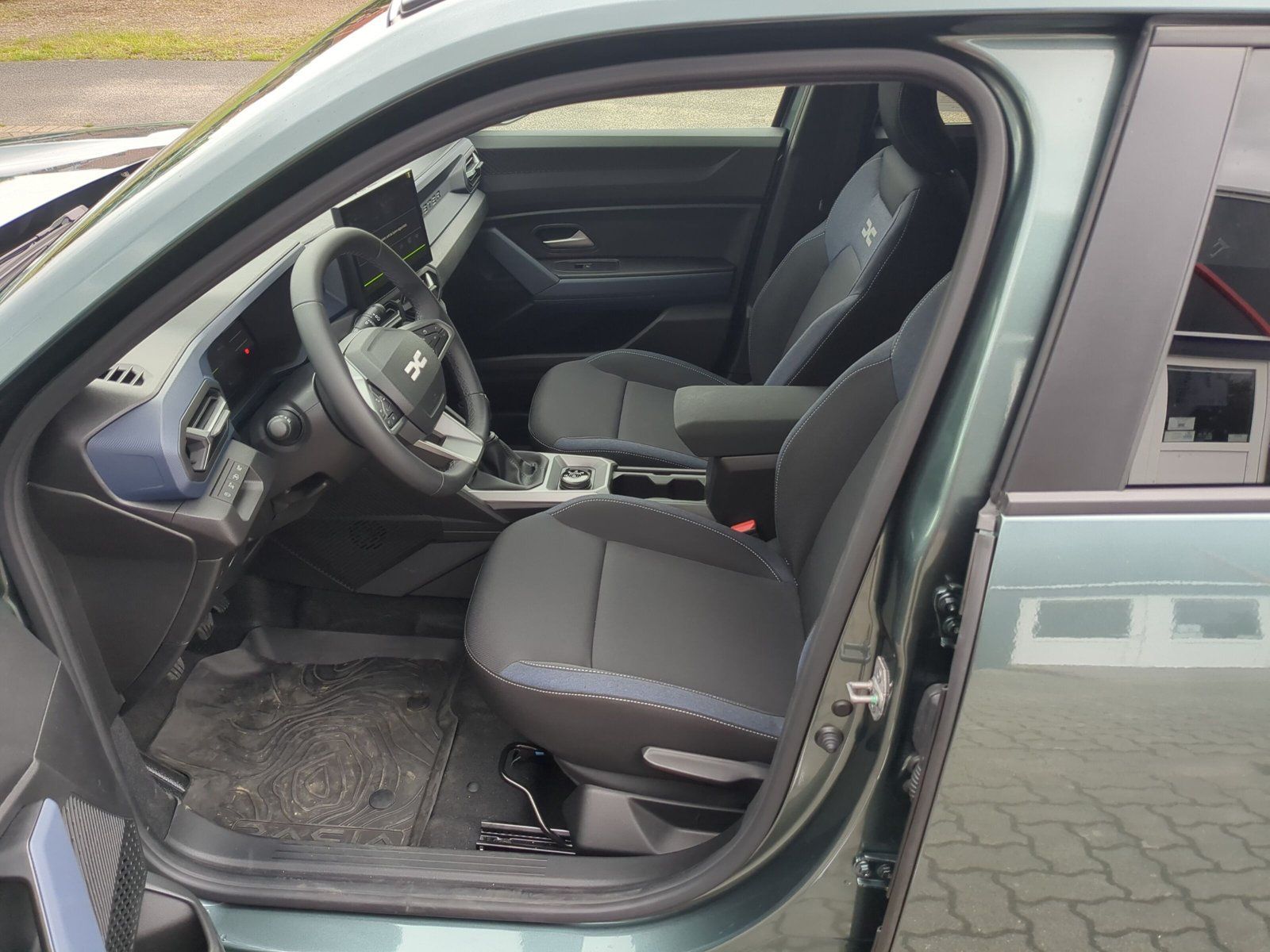 Dacia Duster TCe 130 4x4 Journey - Samsaru's Car Outlet