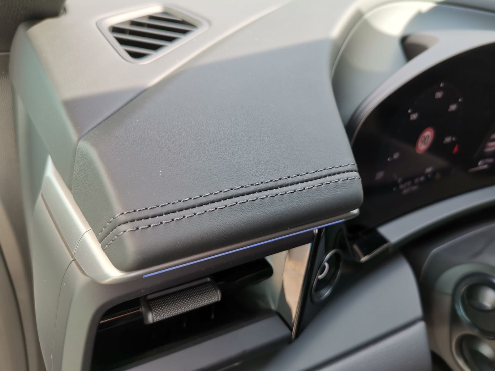 Porsche Macan 4 - Samsaru's Car Outlet