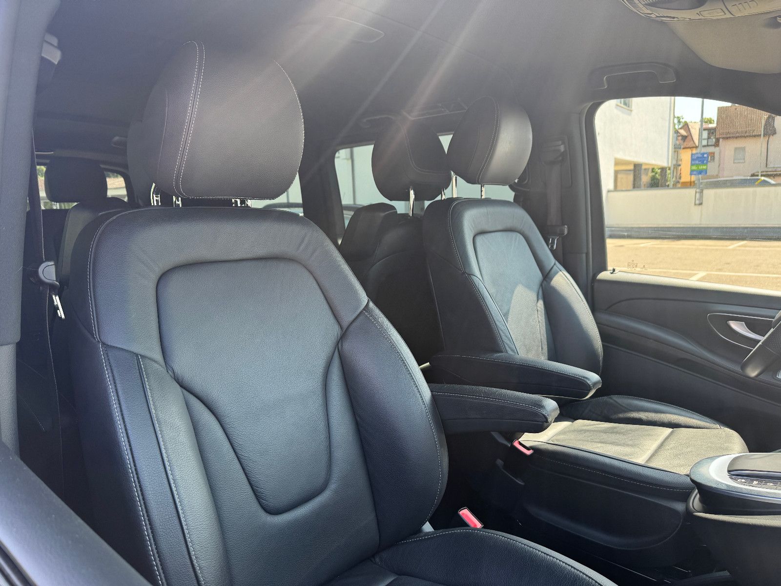 Mercedes-Benz V 220 d lang 4M - Samsaru's Car Outlet