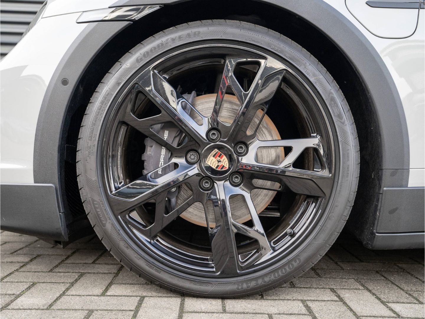 Porsche Taycan 4 Cross Turismo 21'', Offroad Design Pake