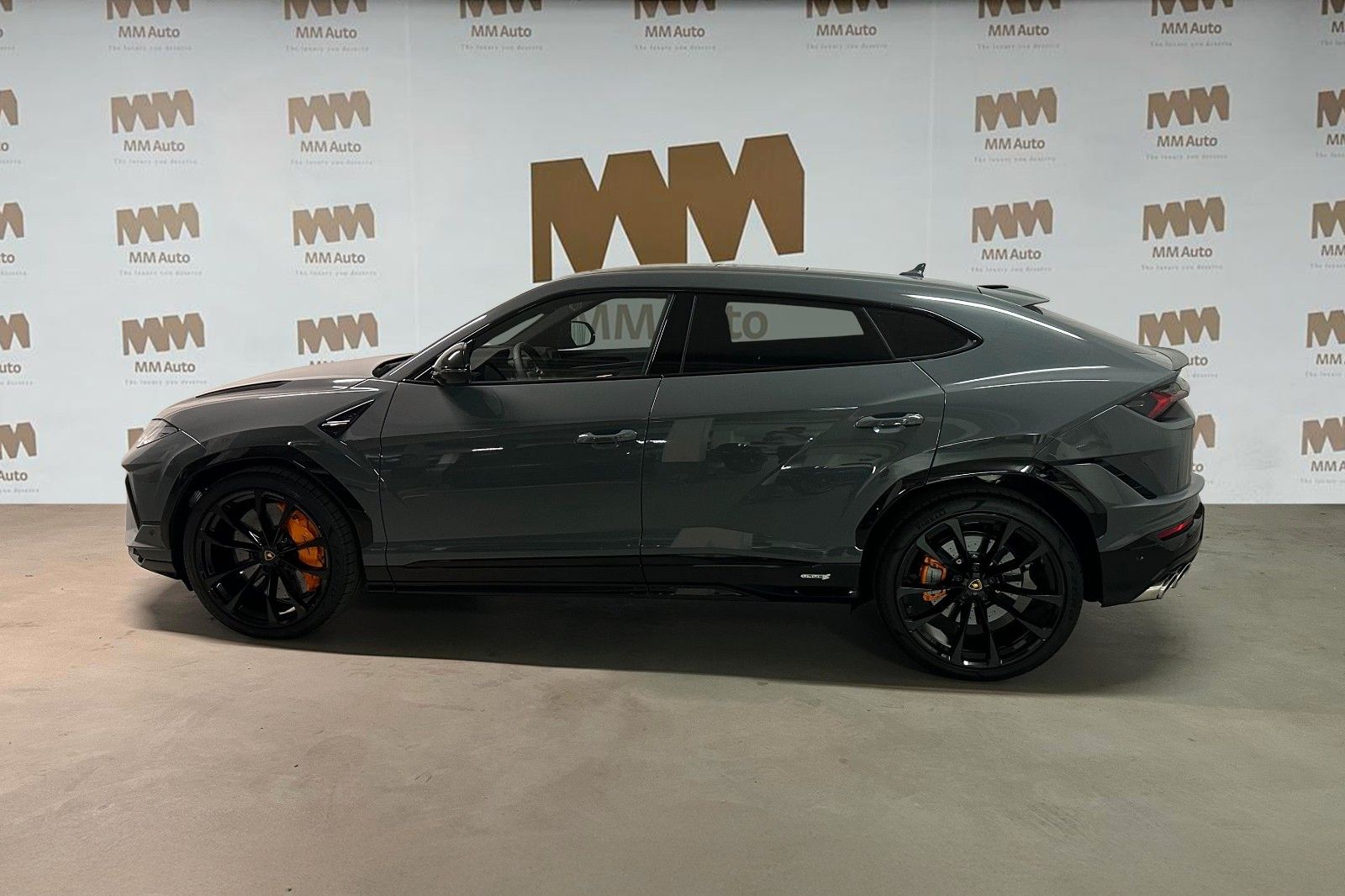 Lamborghini Urus S - Samsaru's Car Outlet