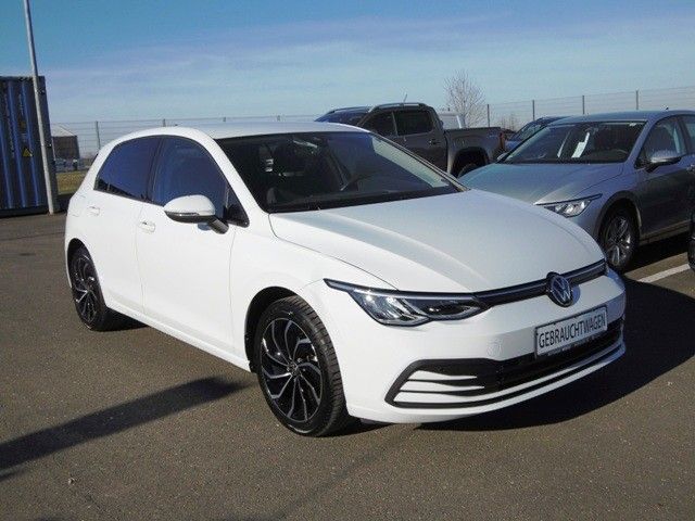 Volkswagen Golf VIII 1.5 TSI OPF Life - Samsaru's Car Outlet
