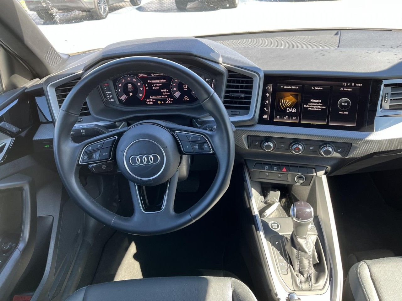 Audi A1 Sportback 1,0 TFSI Advanced S-Tronic - Samsaru's Car Outlet
