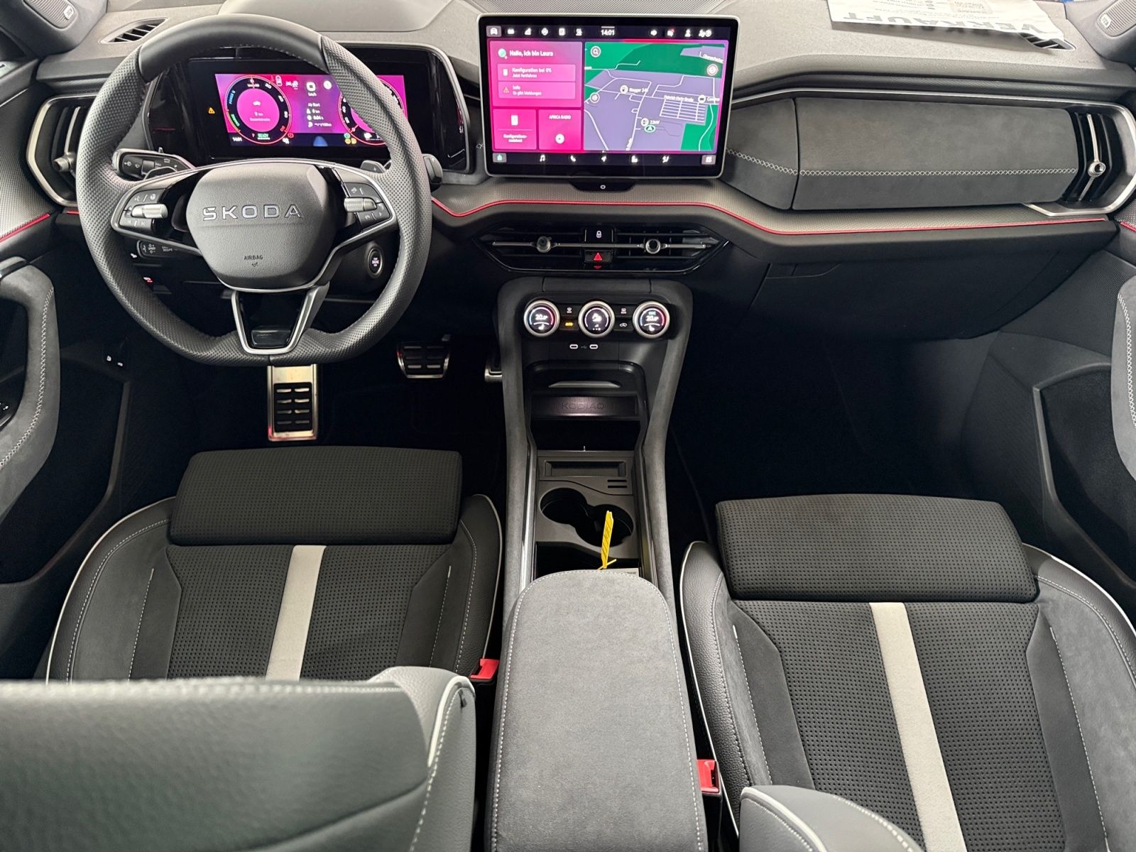 Skoda KODIAQ IV SPORTLINE 1.5 TSI DSG NAVI LED AHK