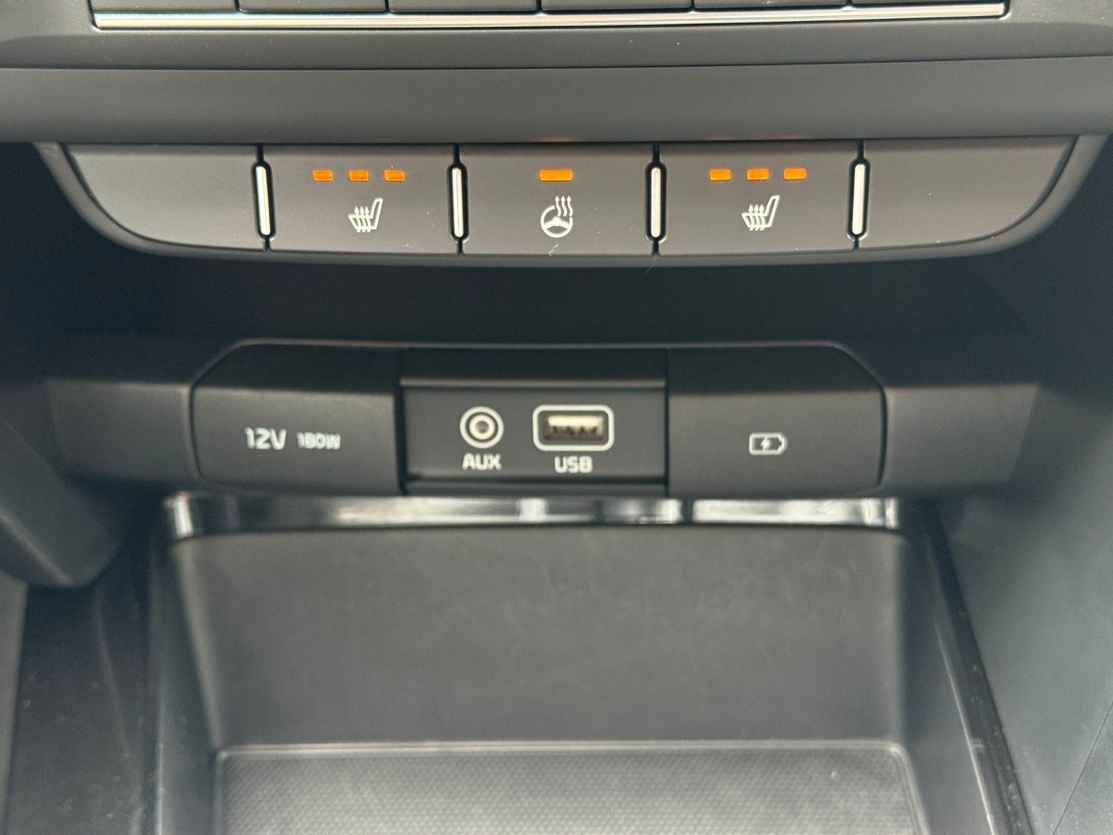 Kia Ceed 1.6 CRDi Vision - Samsaru's Car Outlet