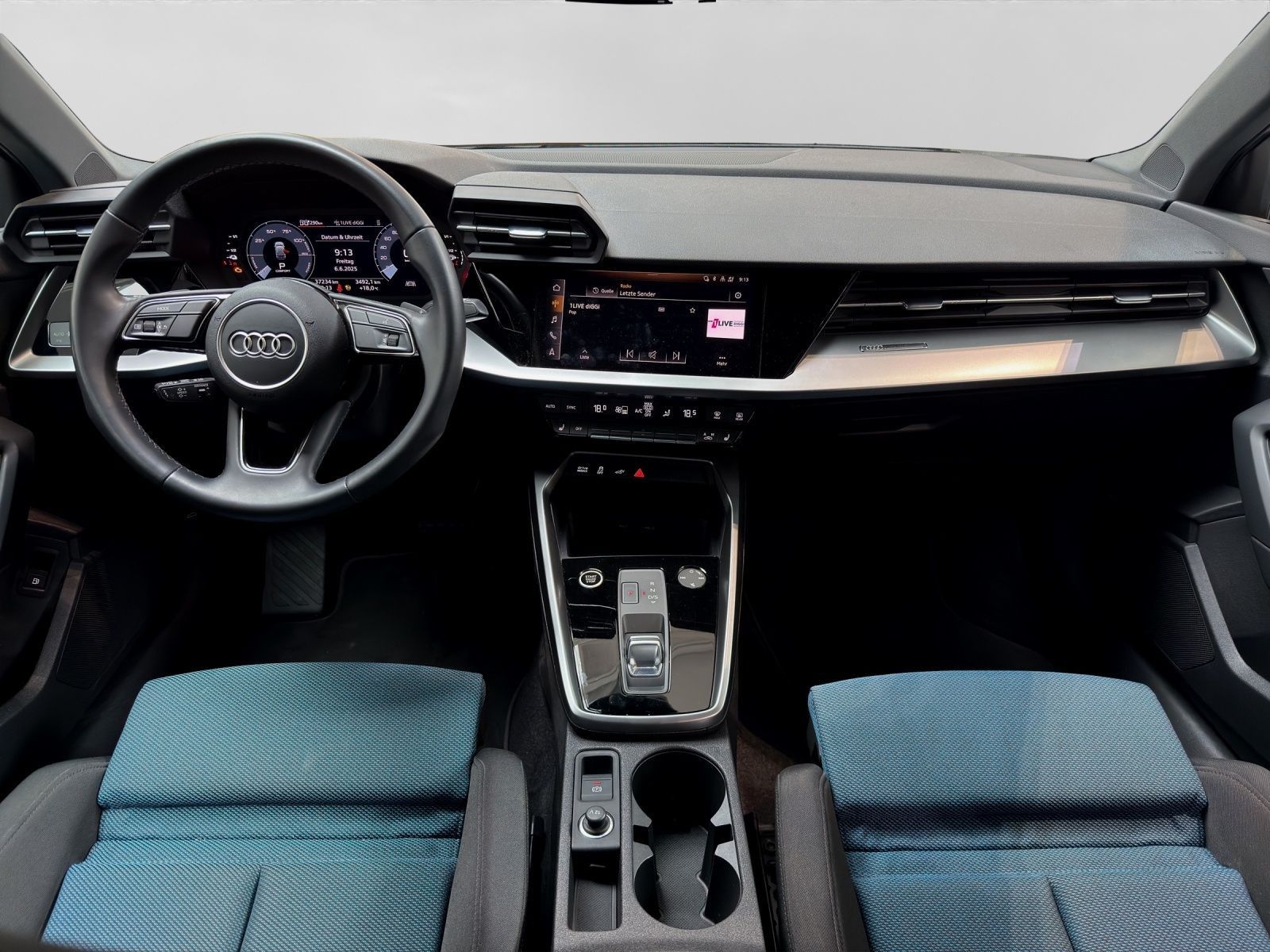 Audi A3 Sportback 45 TFSIe S LINE LED SITZHZ GJR LM17