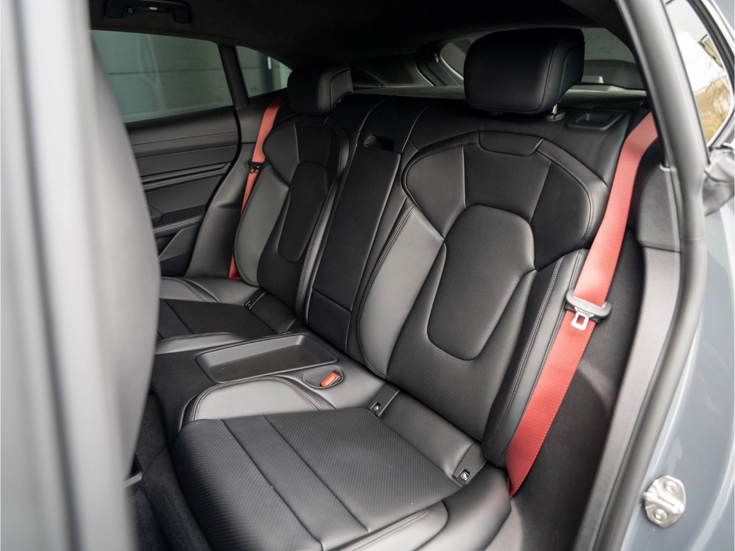 Porsche Taycan 4S Sport Turismo SportDesign BOSE HD-Matr