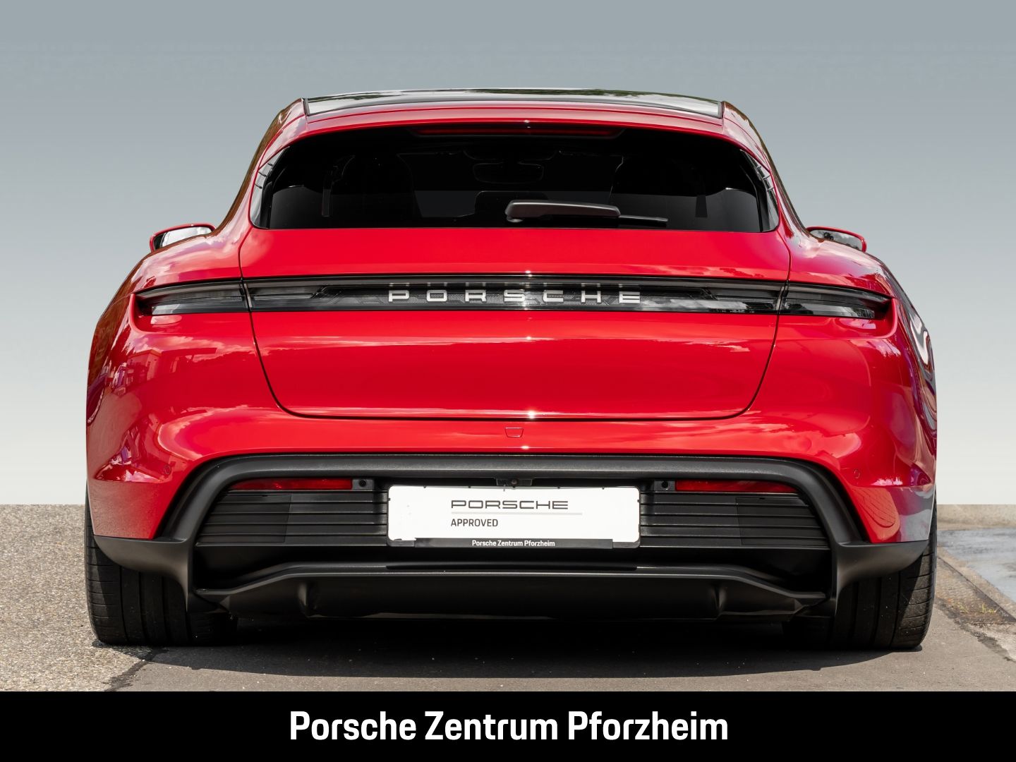 Porsche Taycan Sport Turismo PASM SurroundView InnoDrive