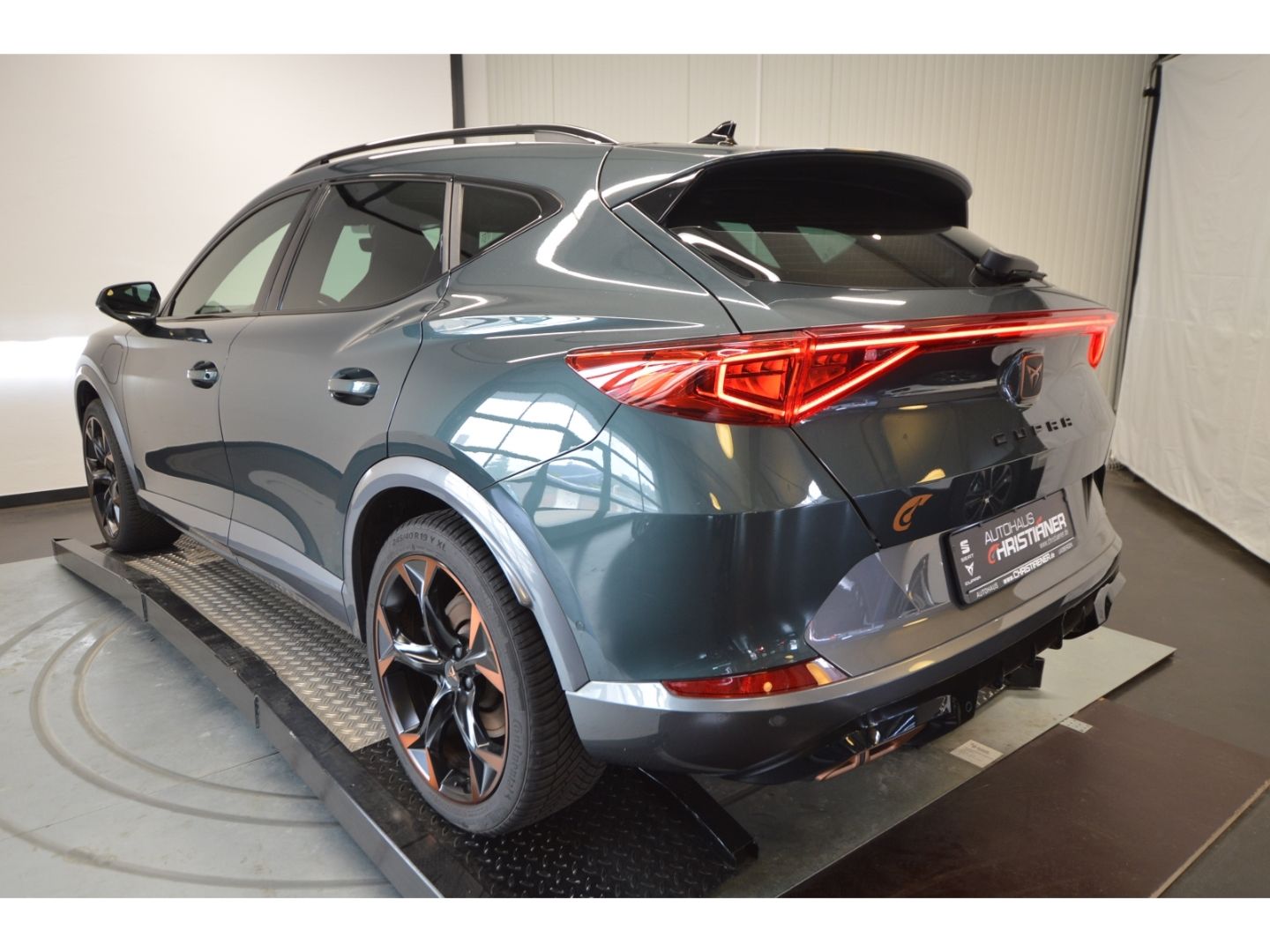 Cupra Formentor VZ e-HYBRID - Samsaru's Car Outlet