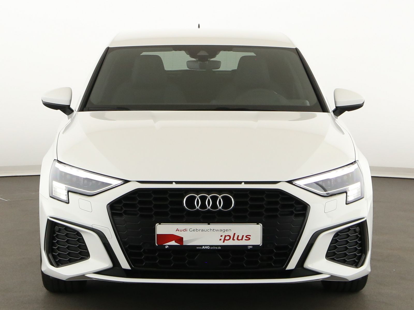 Audi A3 Sportback 40 TFSI e S line - Samsaru's Car Outlet