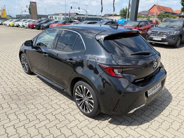 Toyota Corolla 1.8 Hybrid - Samsaru's Car Outlet