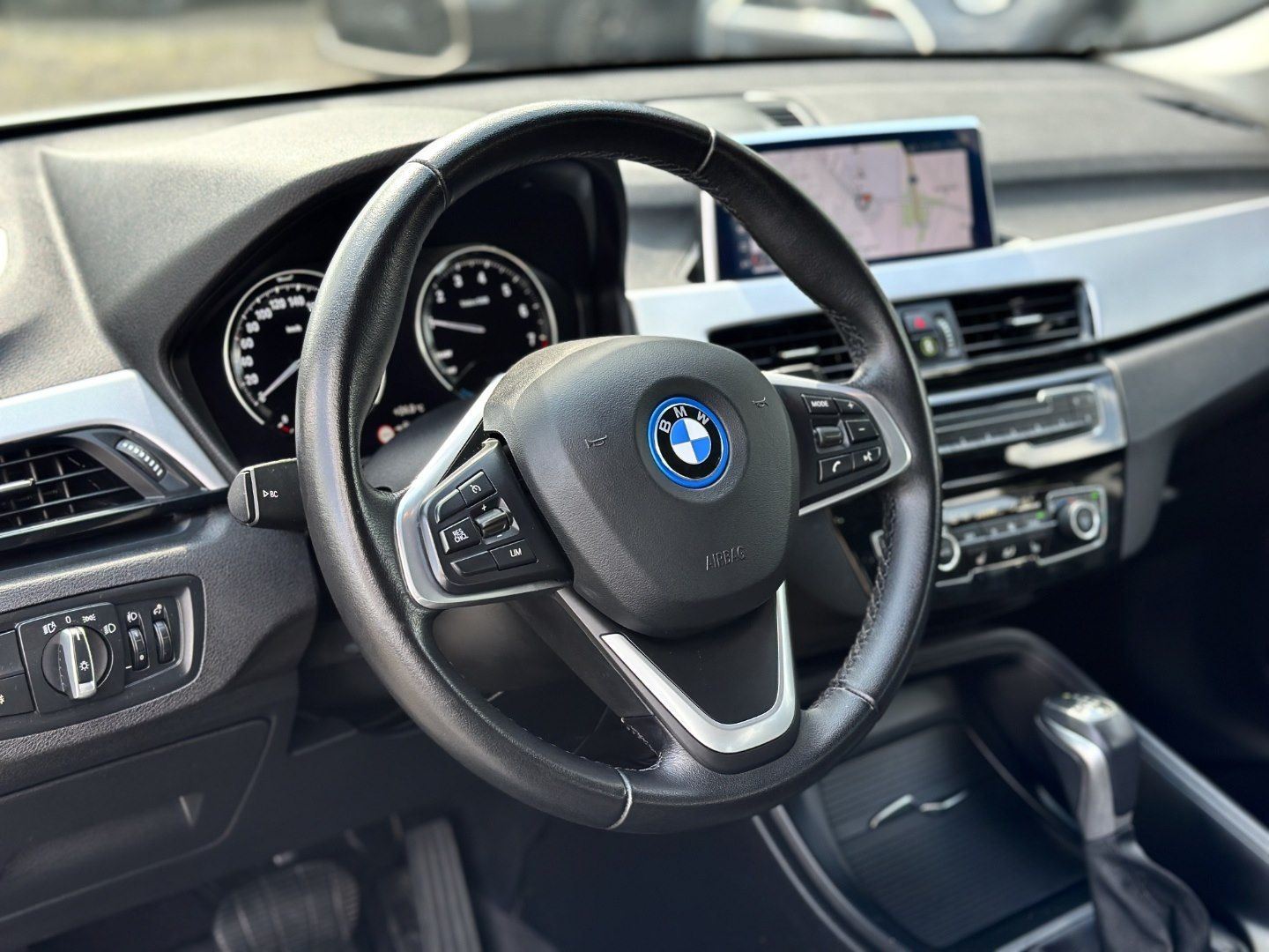 BMW X1 xDrive25e - Samsaru's Car Outlet