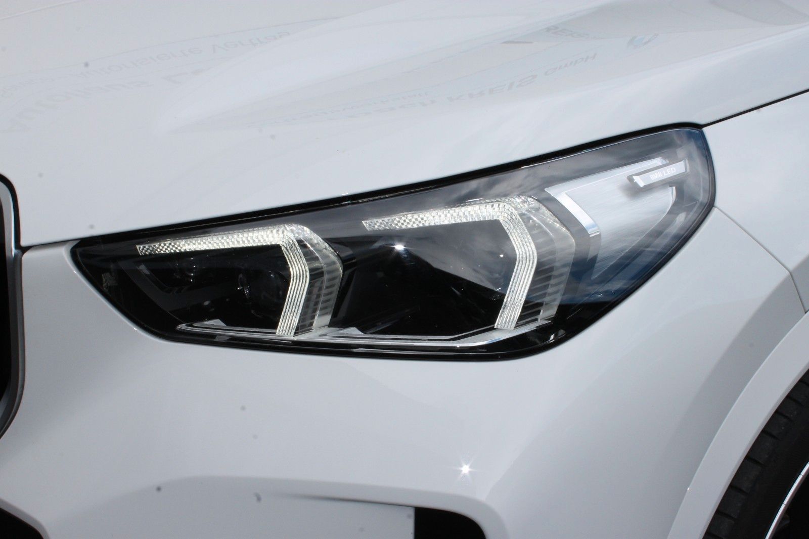 BMW X1 xDrive 23i M-Sport - Samsaru's Car Outlet