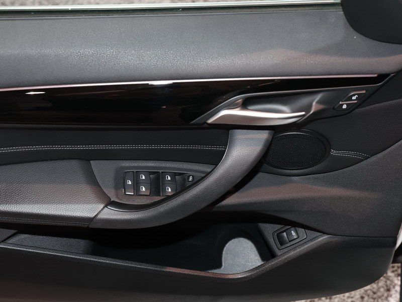 BMW X1 xDrive18d xLine - Samsaru's Car Outlet