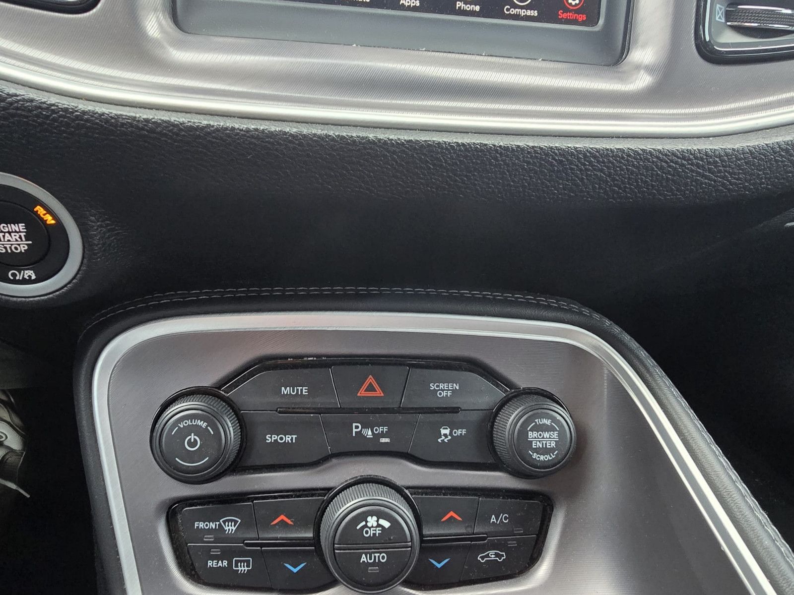 Dodge Challenger 3.6 303 ps