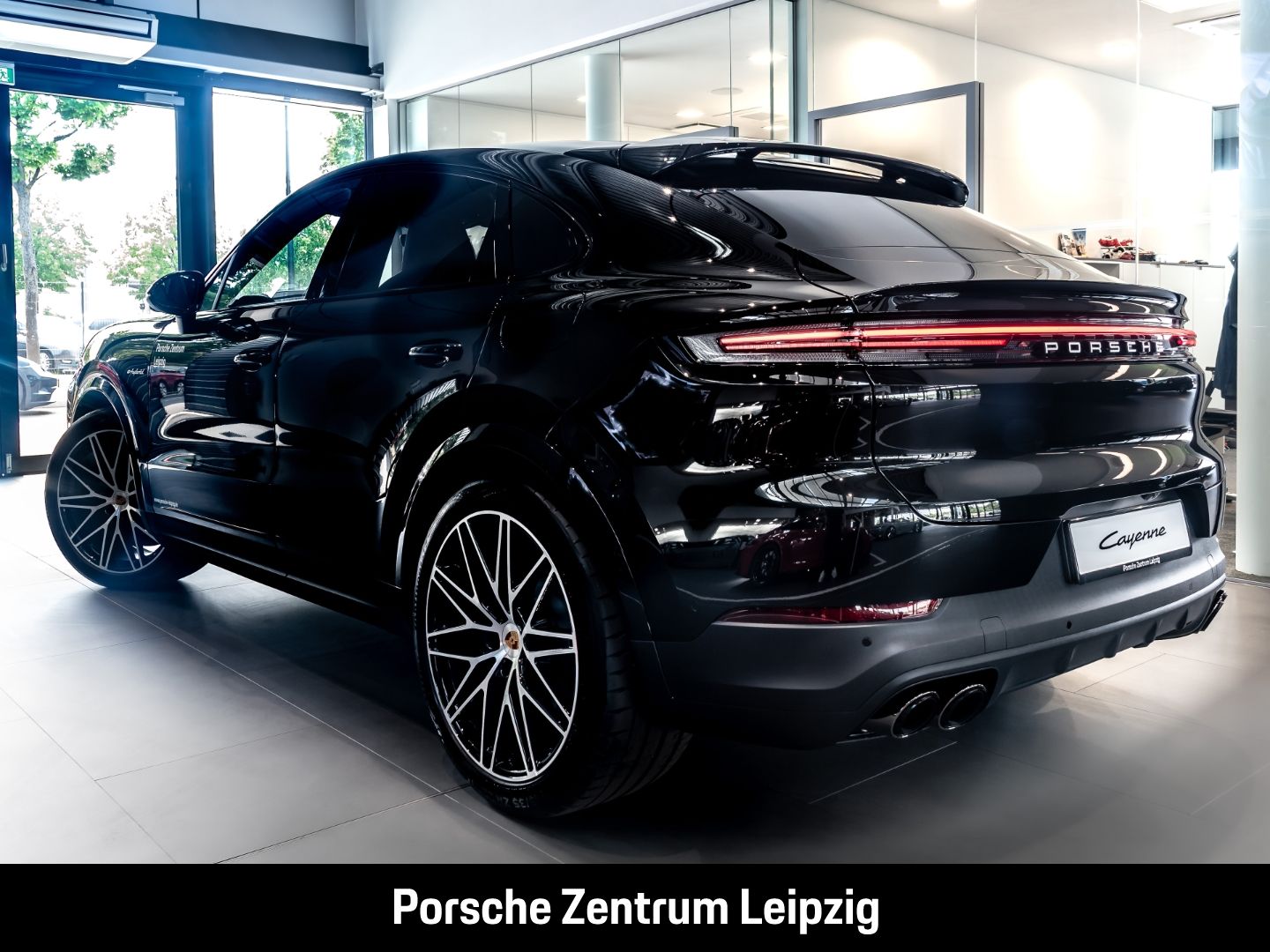 Porsche Cayenne E-Hybrid Coupe AHK Matrix Bose Abstandst
