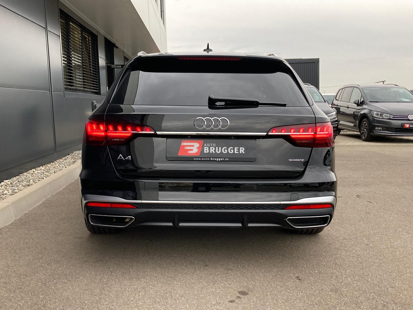 Audi A4 Avant 40 TDI quattro S line - Samsaru's Car Outlet