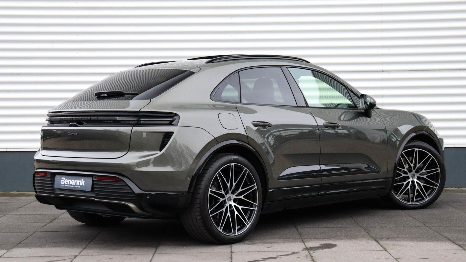 Porsche Macan Electric Turbo, Innodr. Pano,HUD,AHK, BOSE