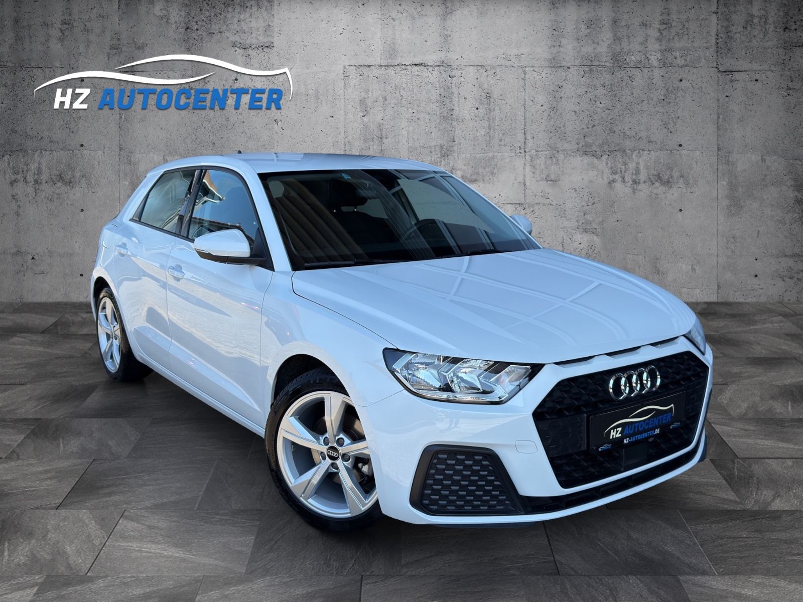 Audi A1 Sportback 30 TFSI S-Tronic Sport - Samsaru's Car Outlet