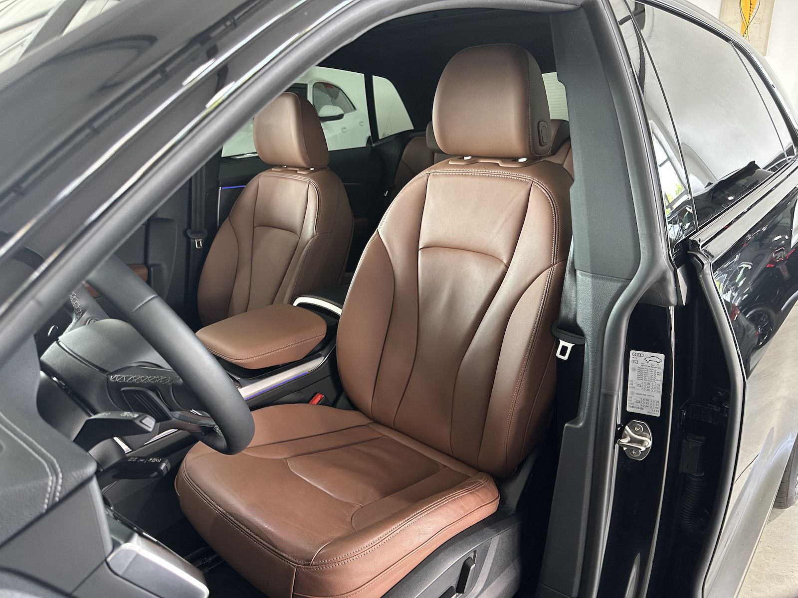 Audi Q8 45 Tdi quattro S Line - Samsaru's Car Outlet