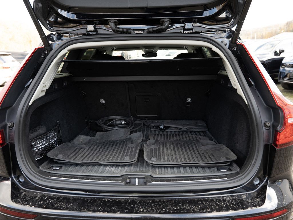 Volvo V60 T6 Core Recharge Plug-In Hybrid AWD AHK LED