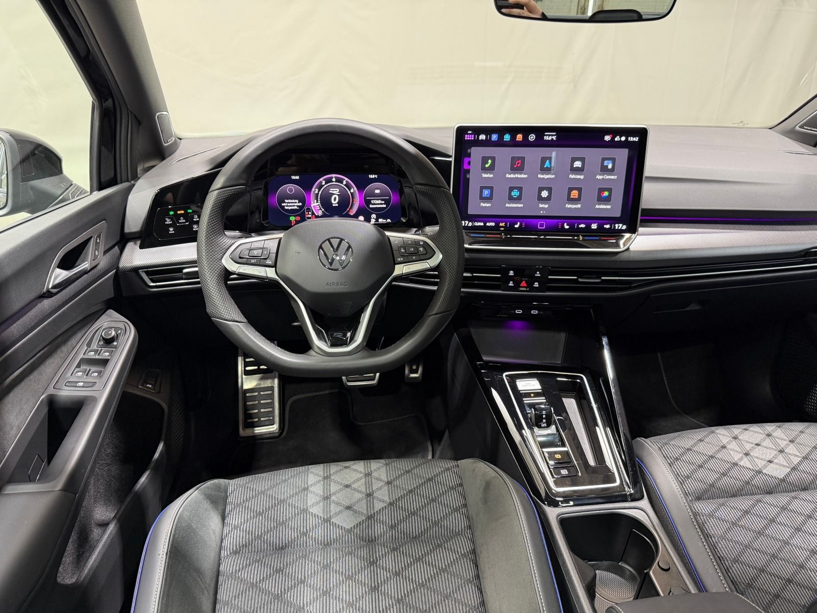Volkswagen Golf Variant R-Line 2.0 TSI DSG 4M Black Style