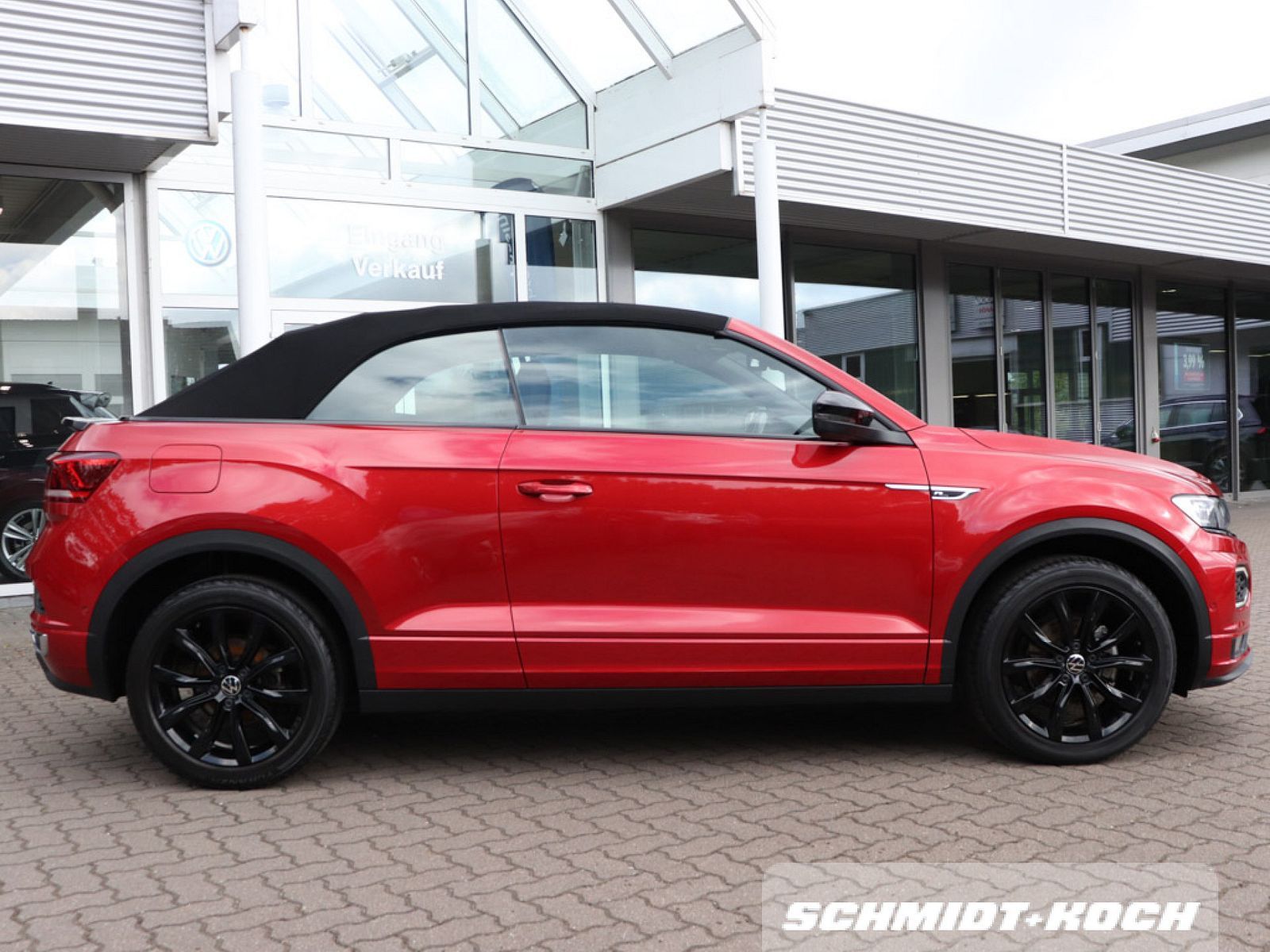 Volkswagen T-Roc R-Line 1.5 TSI - Samsaru's Car Outlet