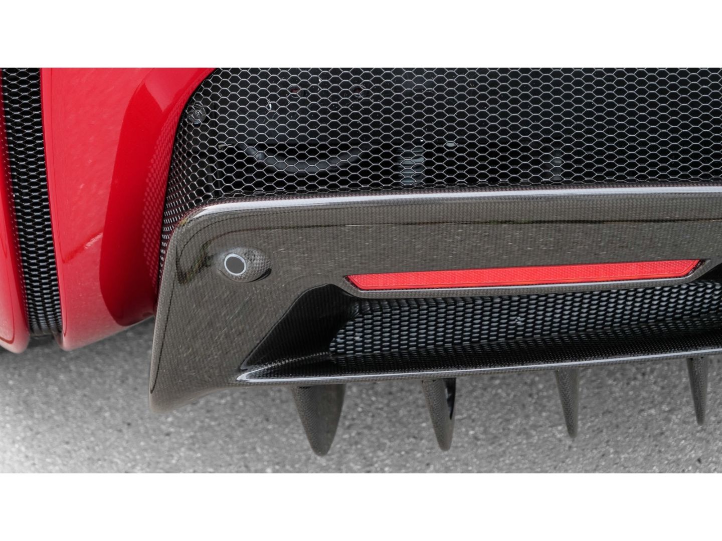 Ferrari SF90 Stradale - Samsaru's Car Outlet