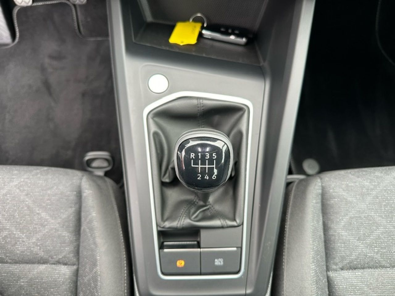 Volkswagen Golf VIII Variant Life 1.5 TSI - Samsaru's Car Outlet