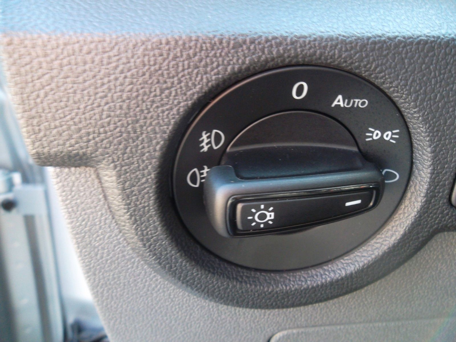 Volkswagen T-Cross 1.0 ACTIVE - Samsaru's Car Outlet