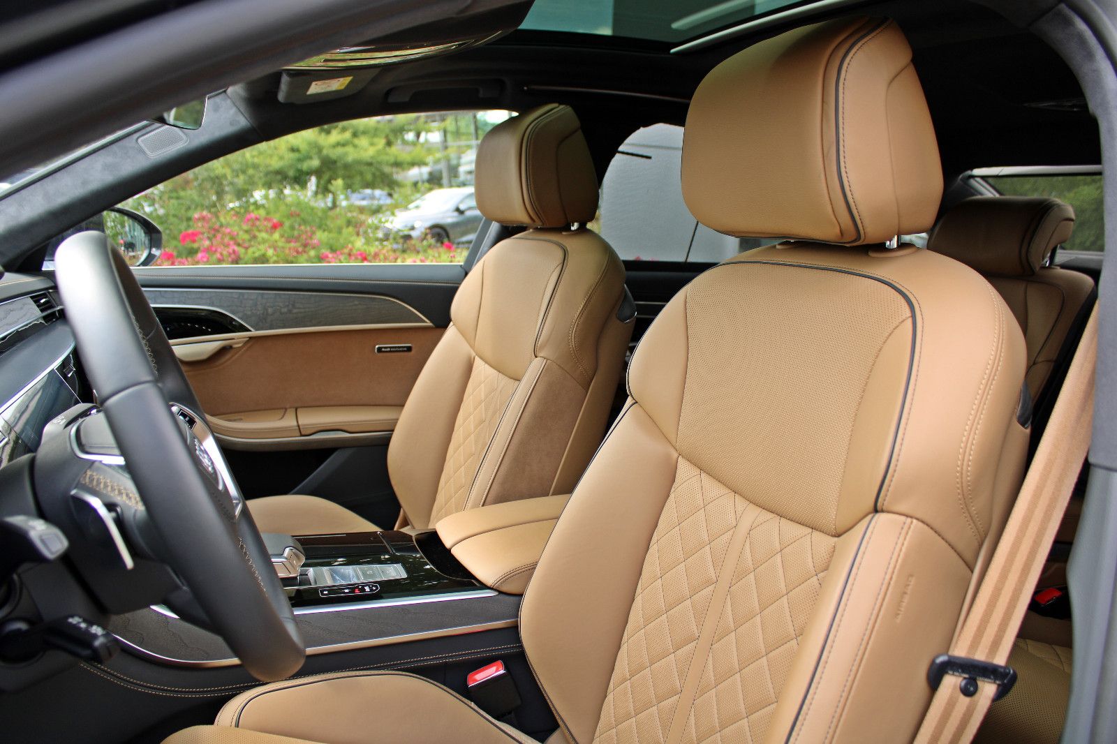 Audi A8 55TFSI quattro - Samsaru's Car Outlet