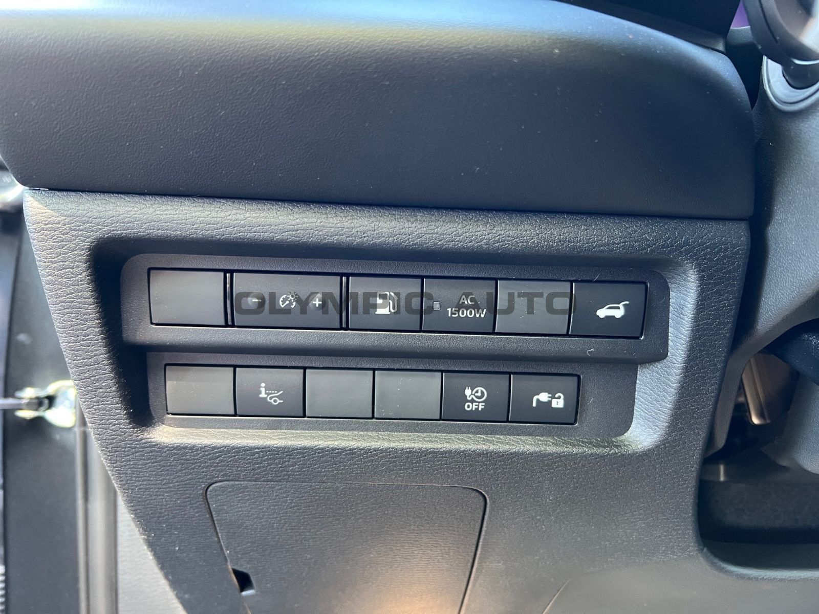 Mitsubishi Plug-In Hybrid Outlander Top  4WD LEDER STANDHZG