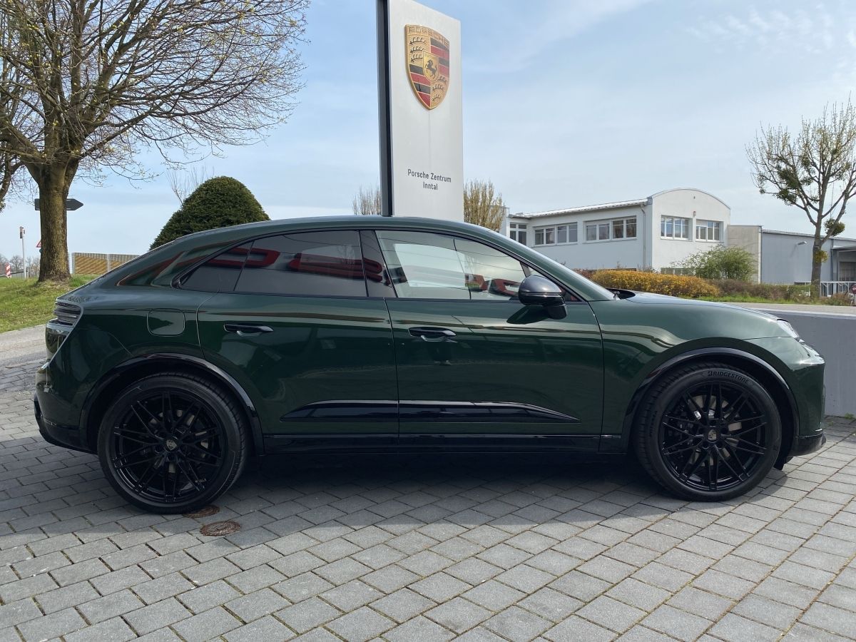 Porsche Macan Turbo | 22-Zoll Räder | InnoDrive