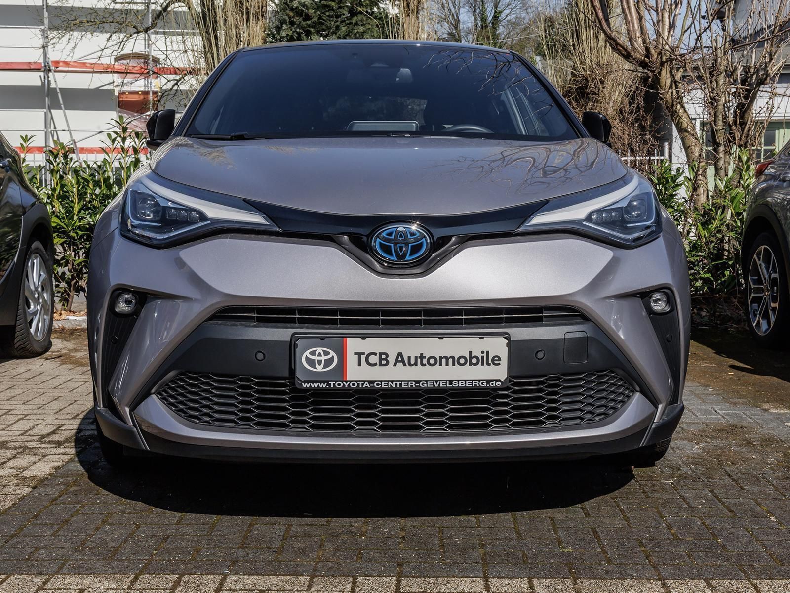 Toyota C-HR 2.0 Hybrid Lounge - Samsaru's Car Outlet