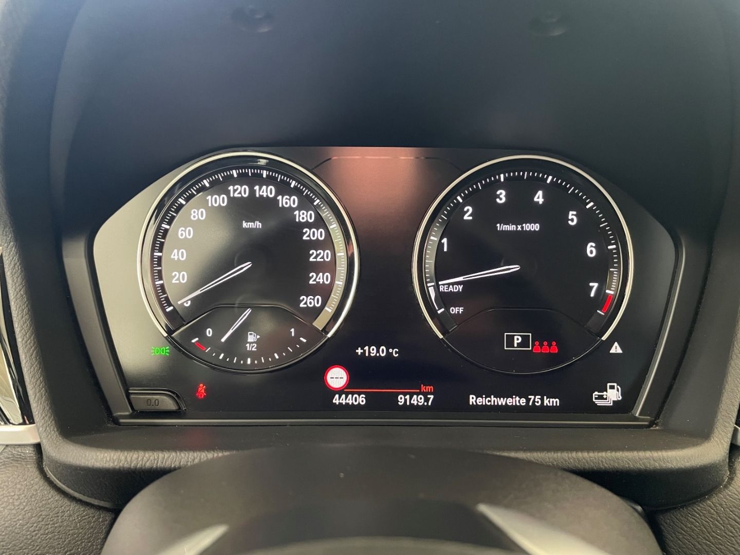 BMW X1 xDrive 25e Sport Line - Samsaru's Car Outlet